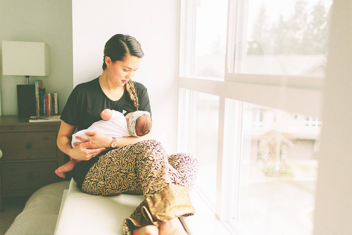 11 Methods to Encourage Milk Letdown When Breastfeeding