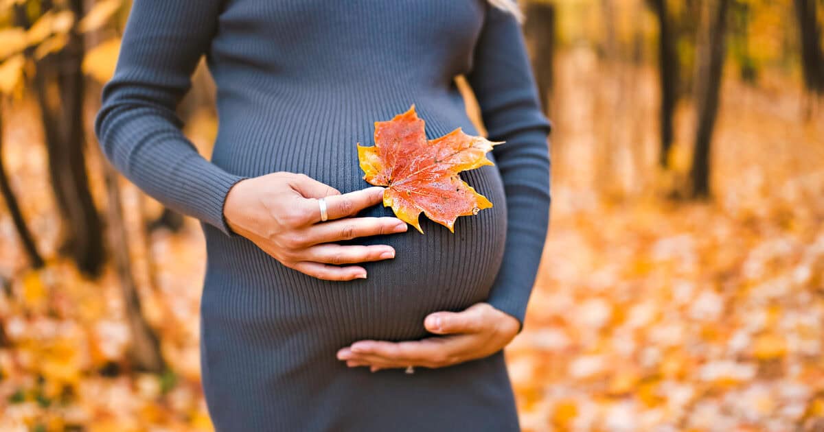 11 Thanksgiving Being pregnant Announcement Concepts